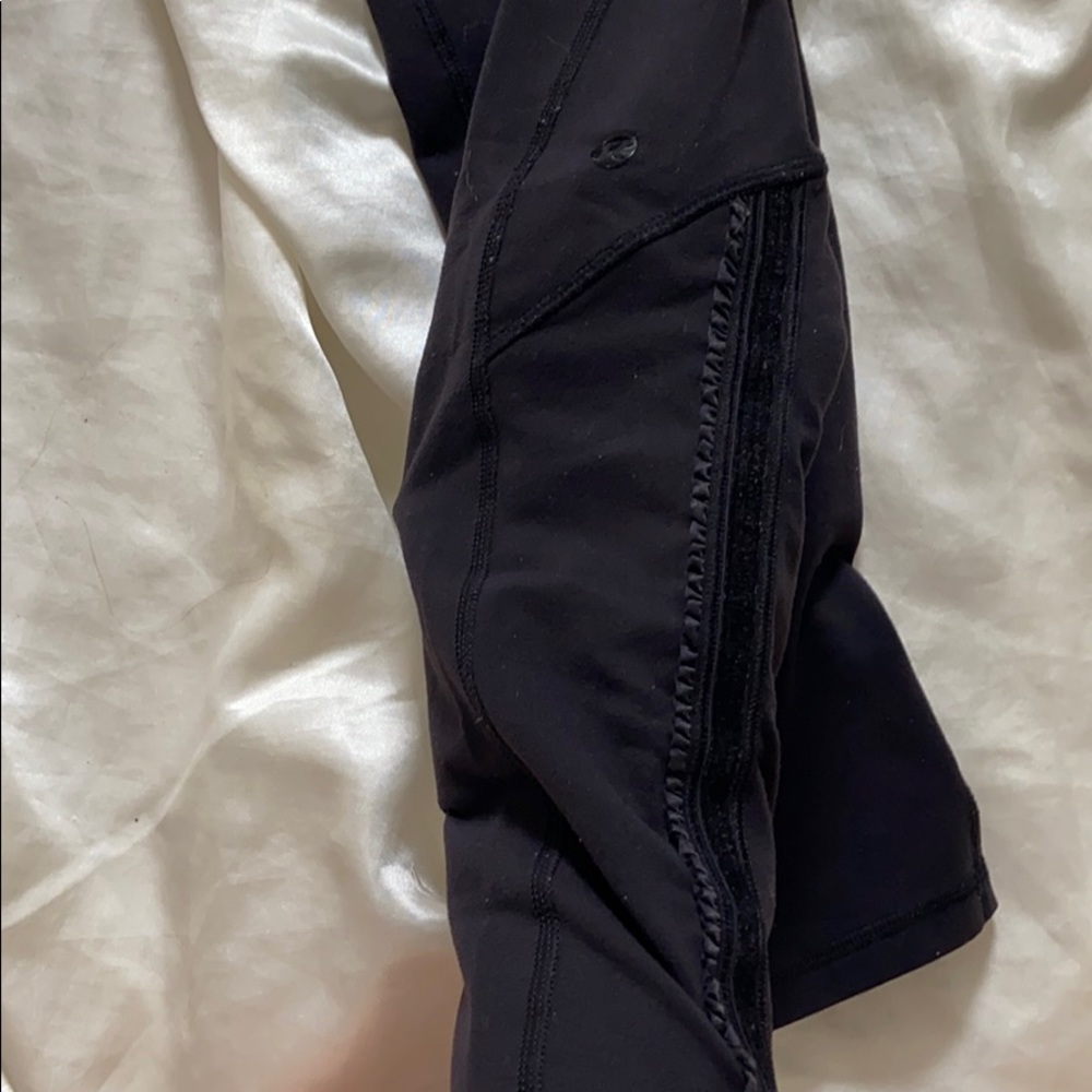 Lulus - Picture 4 of 5